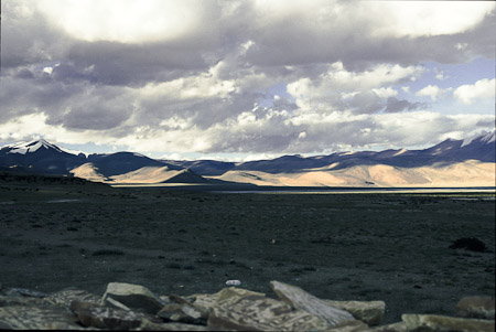 Tso Kar, Manimauer 1995